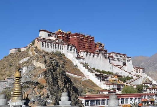 15-Day Panoramic Tour of Southwestern China's Customs